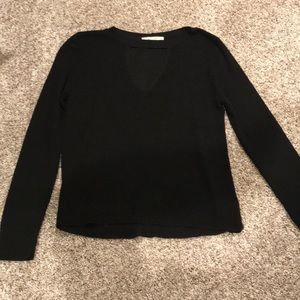 Key hole sweater
